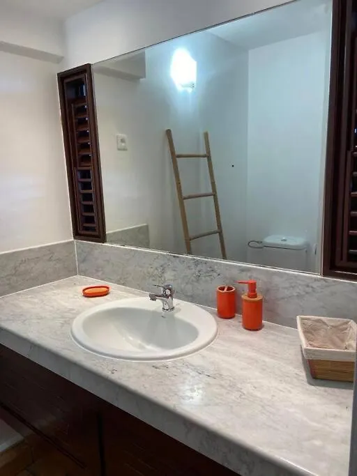 Apartment Studio Paisible Avec Piscine, Pas Loin De La Plage La Trinite