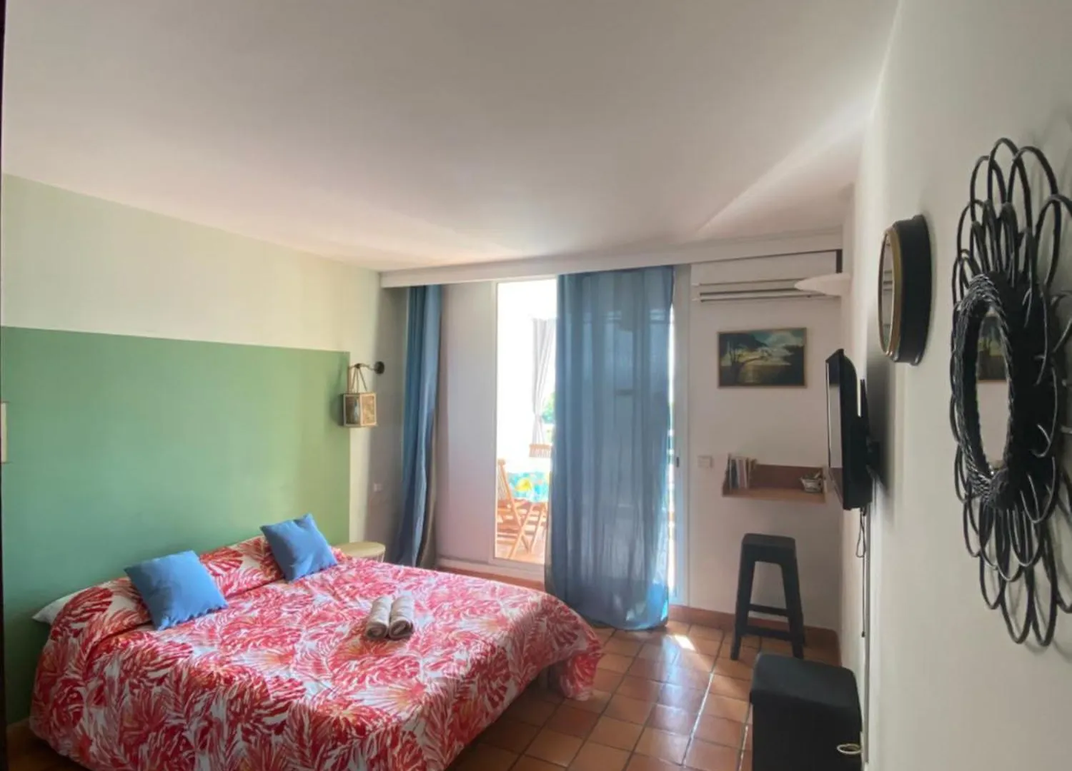 Studio Paisible Avec Piscine, Pas Loin De La Plage La Trinite